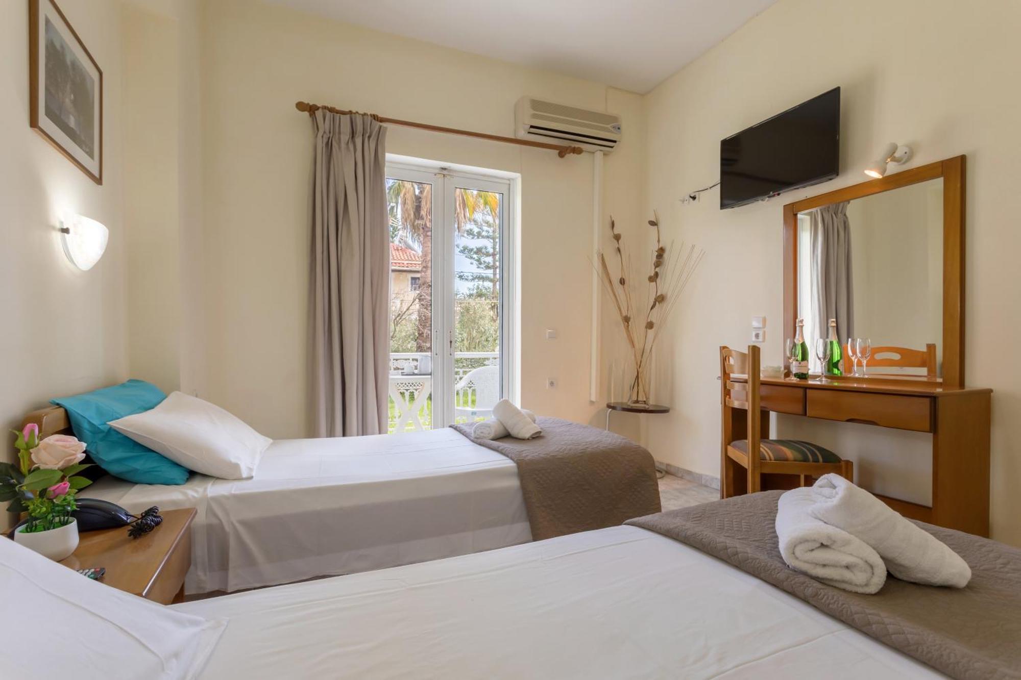 Laganas Holidays Hotel ภายนอก รูปภาพ