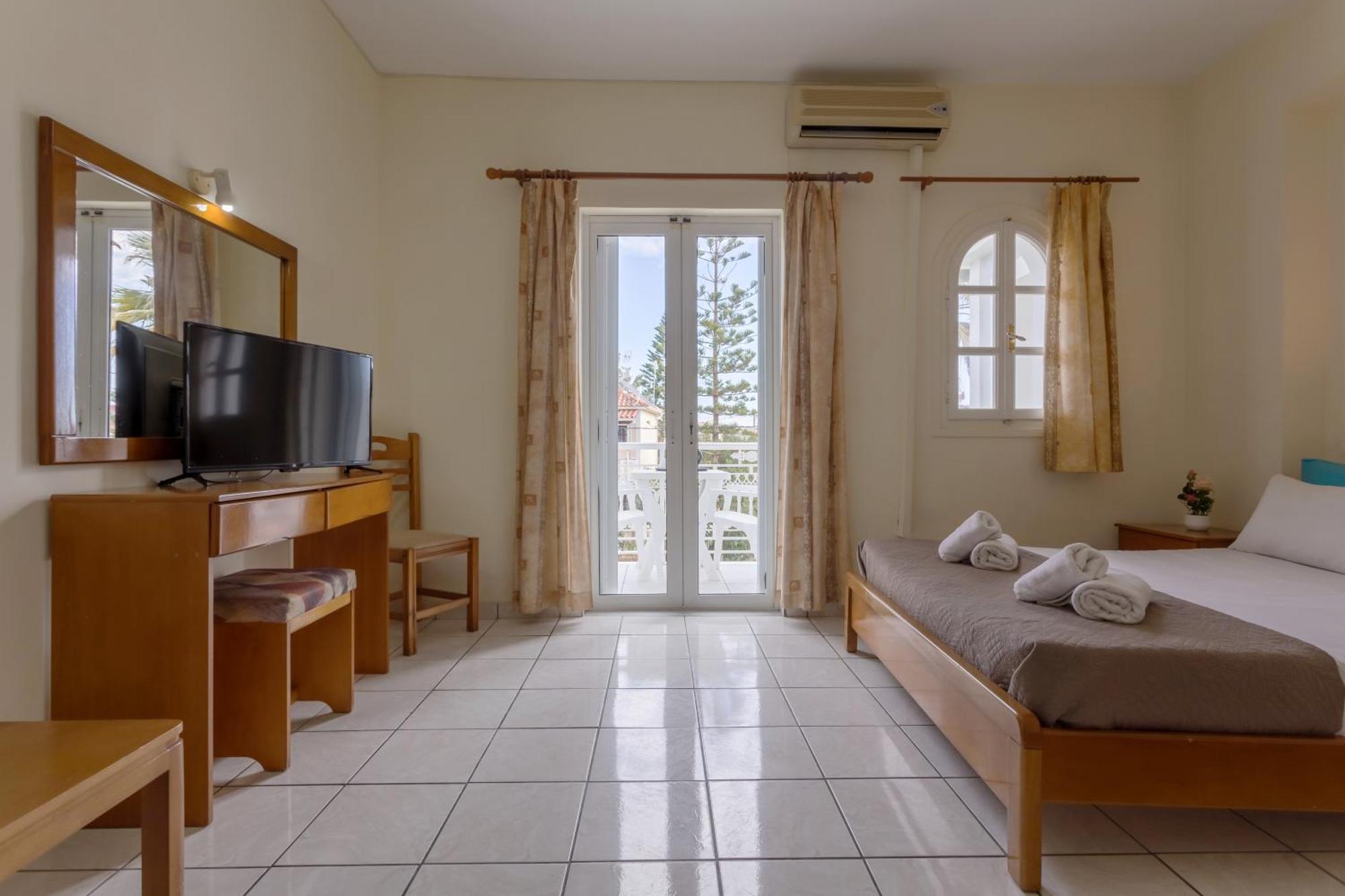 Laganas Holidays Hotel ภายนอก รูปภาพ